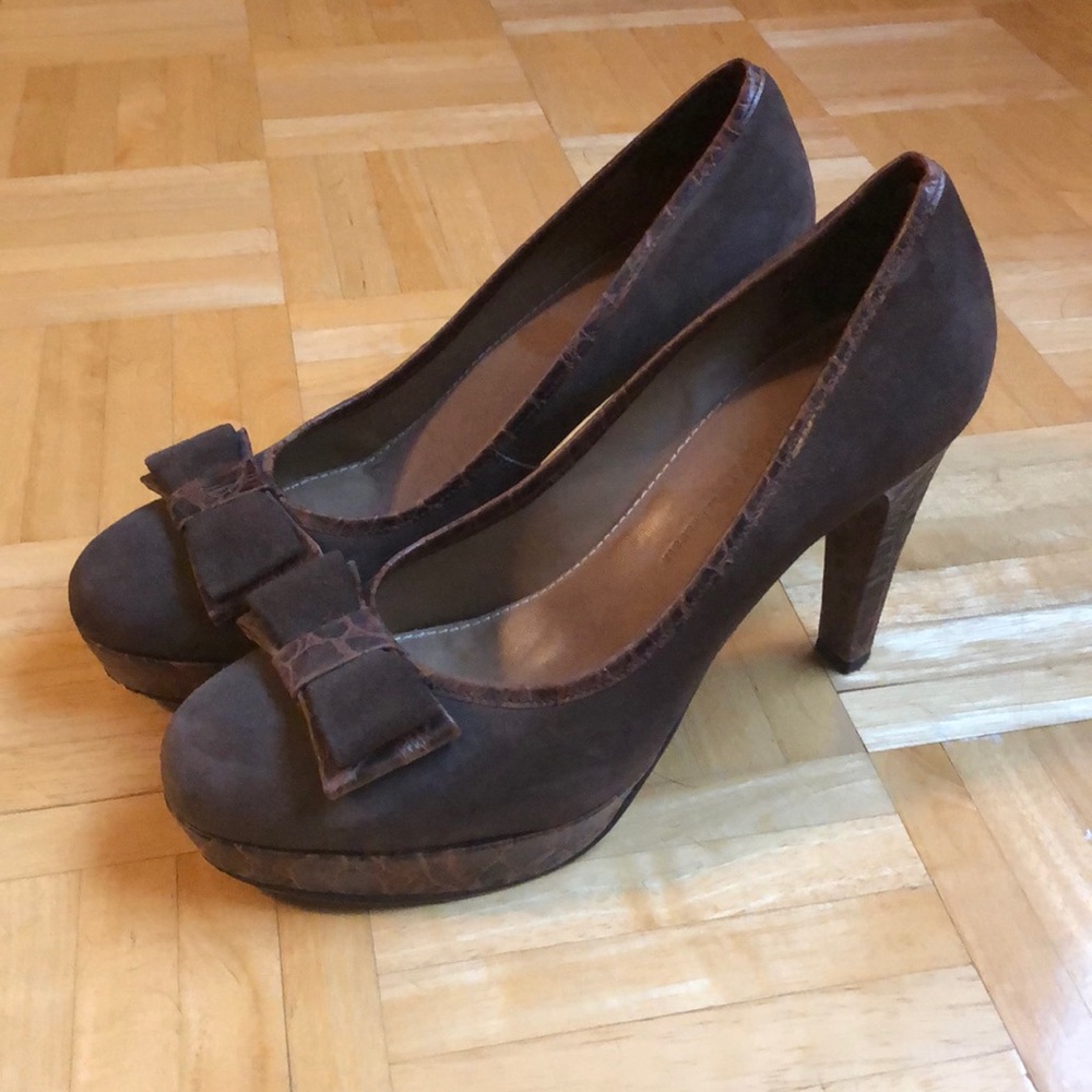 Schuler& Sons Suede and snakeskin heels